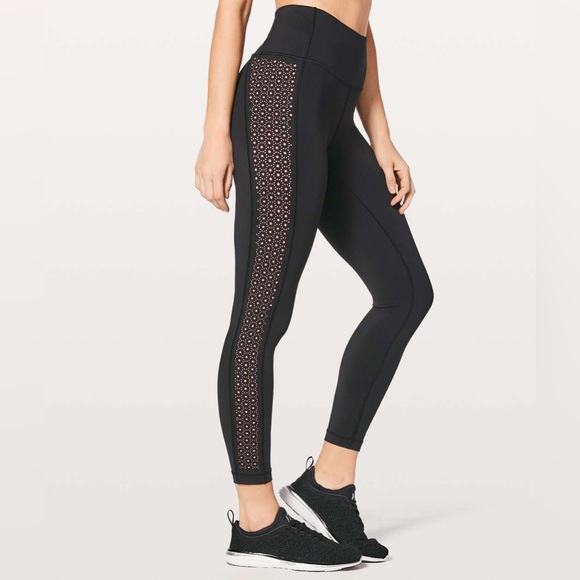 lululemon athletica Pants - Lululemon Colour Me Quick 7/8 Tight 25”, size 4